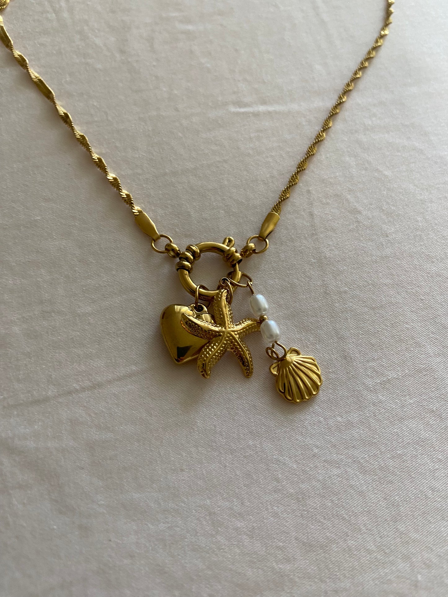 Mermaid Treasures - 18k Gold Necklace