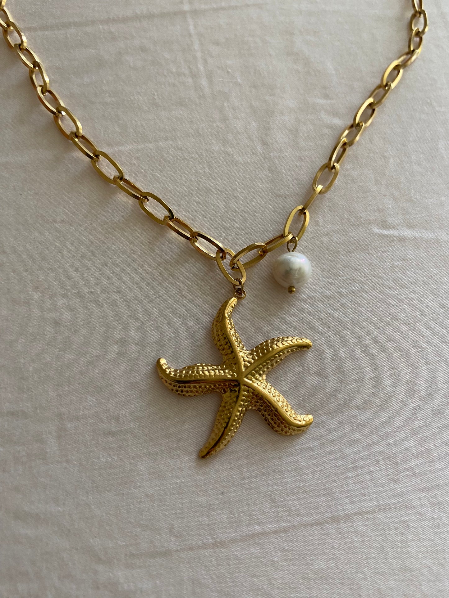 Starfish Paradise - 18k Gold Necklace