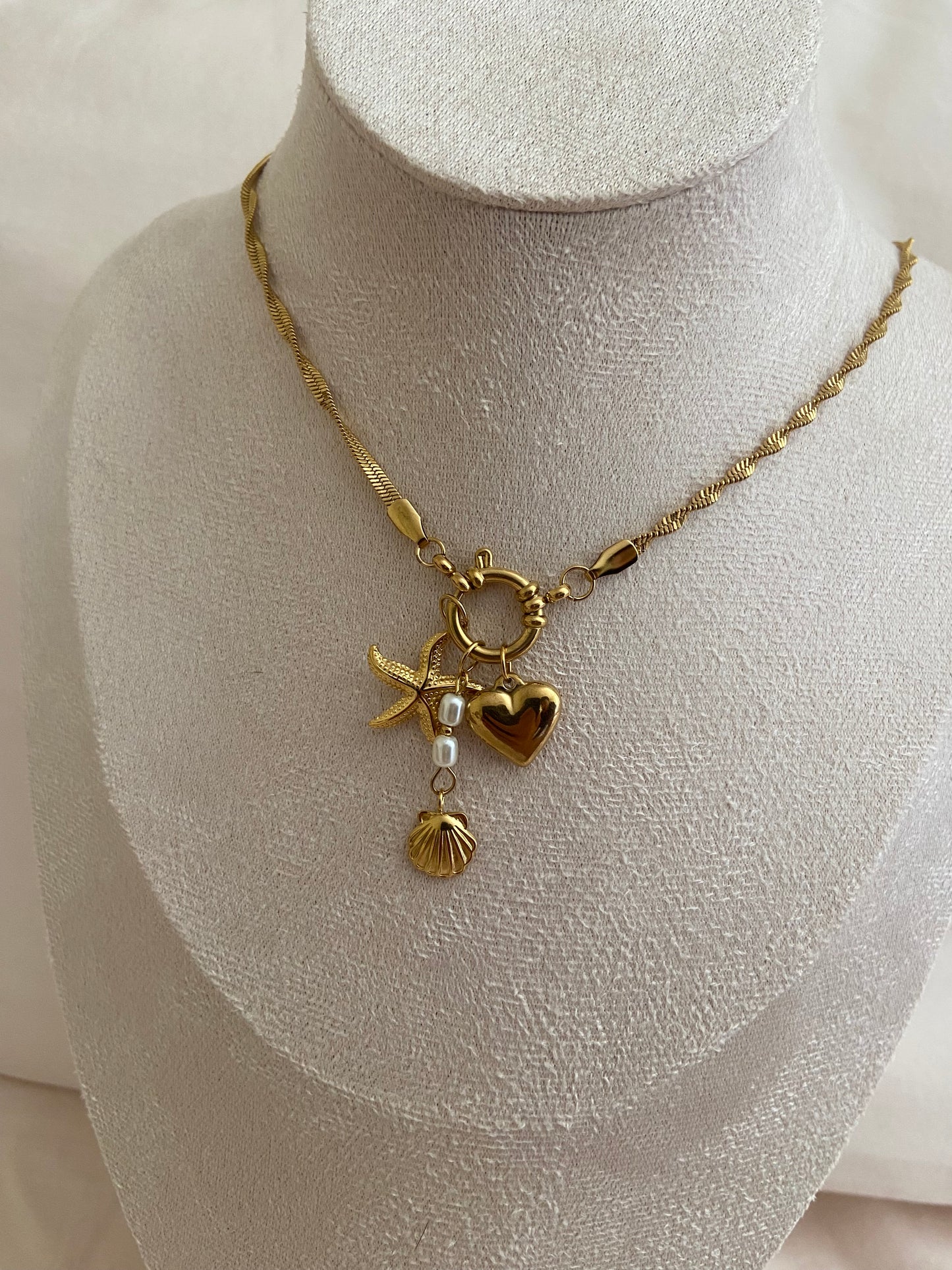 Mermaid Treasures - 18k Gold Necklace