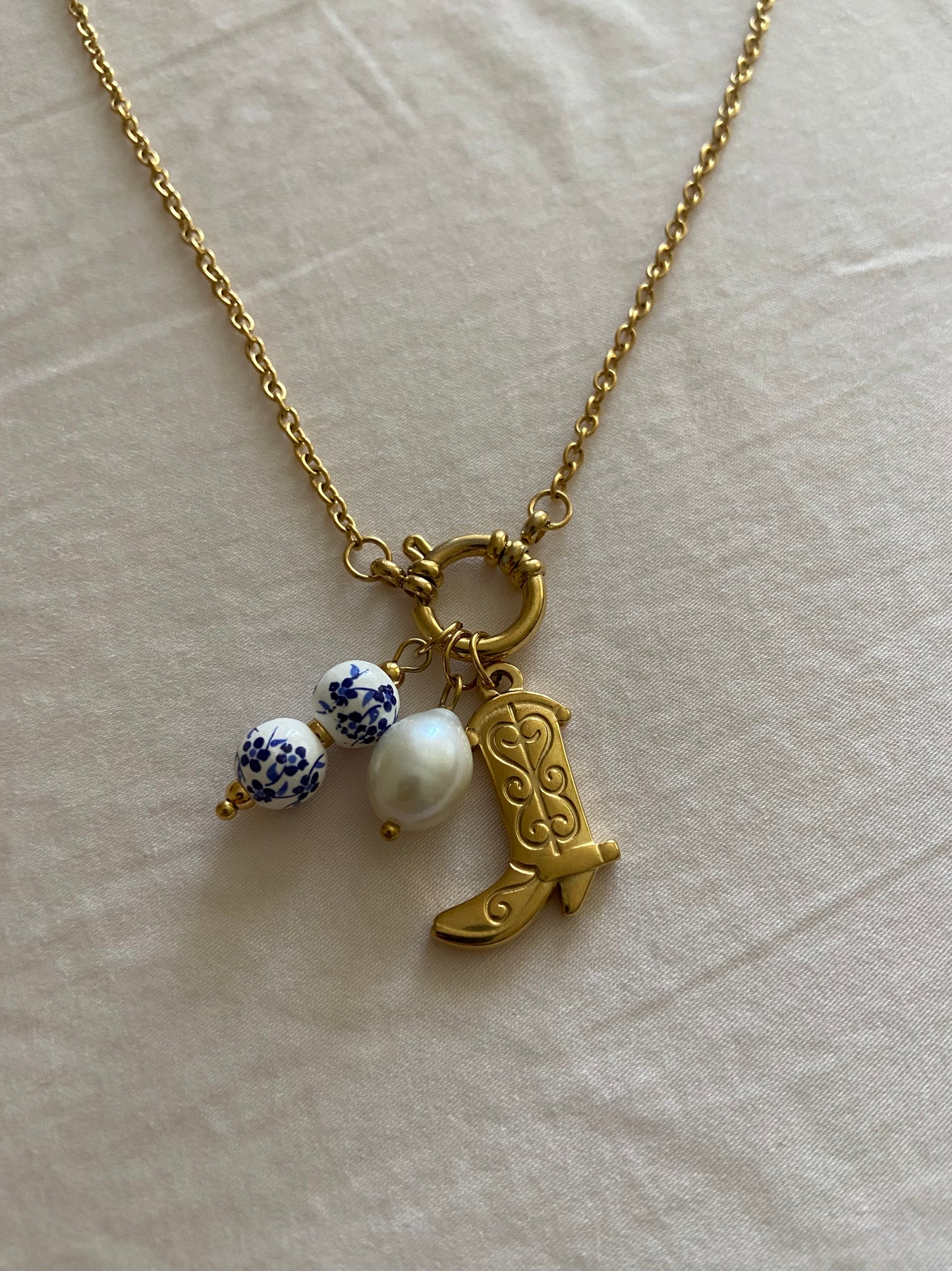 Beach Cowgirl - 18k Gold Necklace
