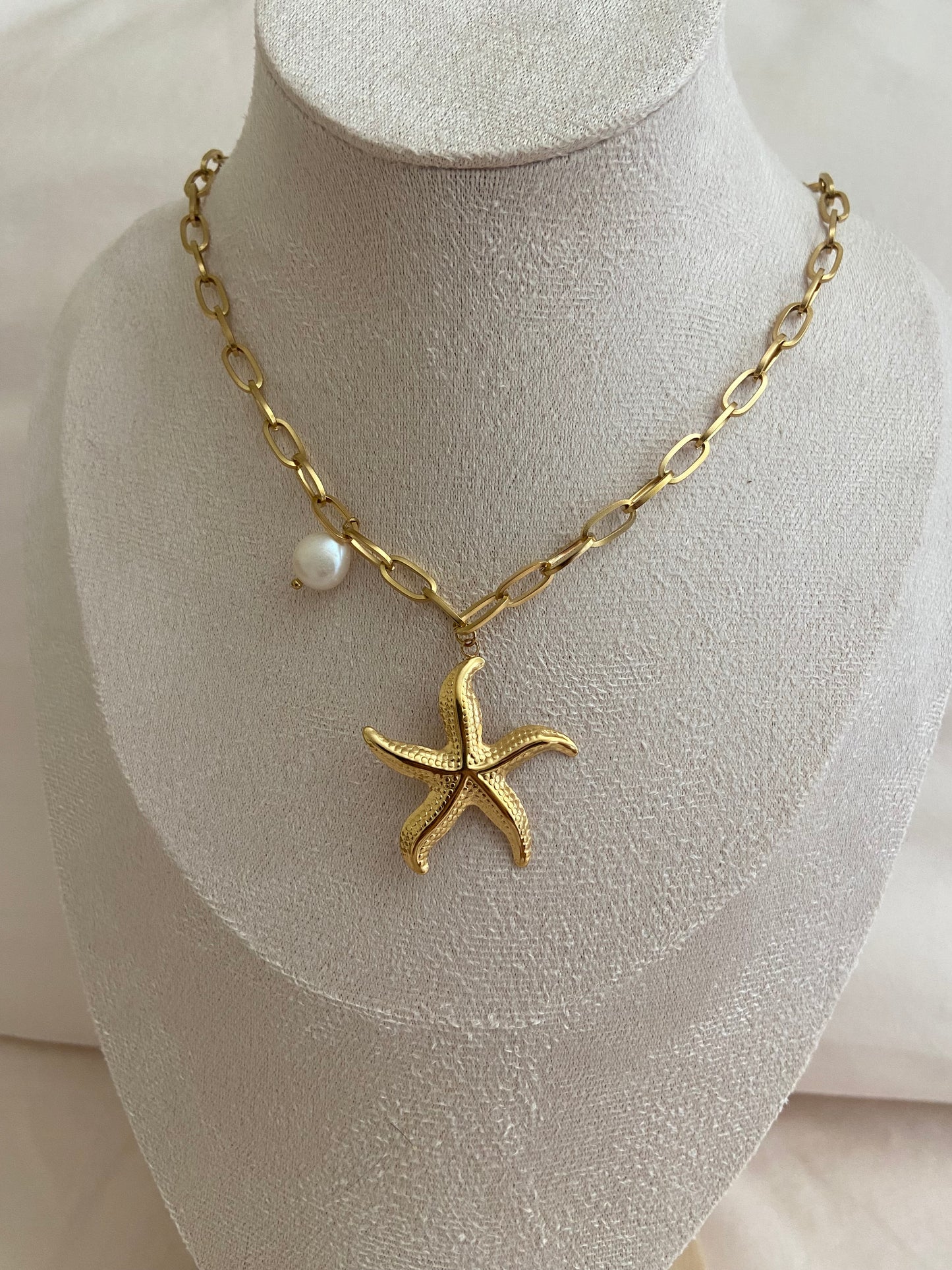 Starfish Paradise - 18k Gold Necklace